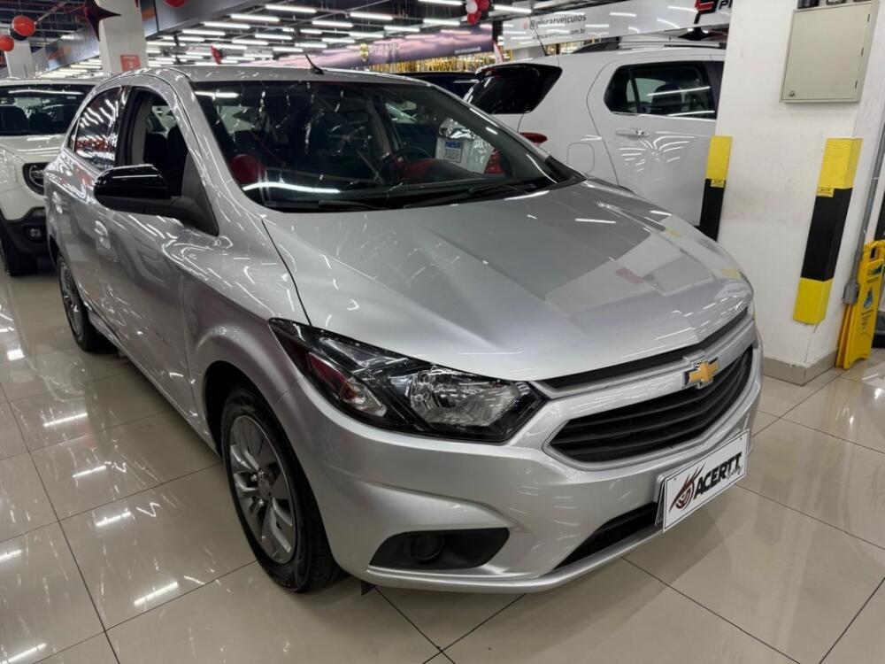 Chevrolet Onix Hatch
