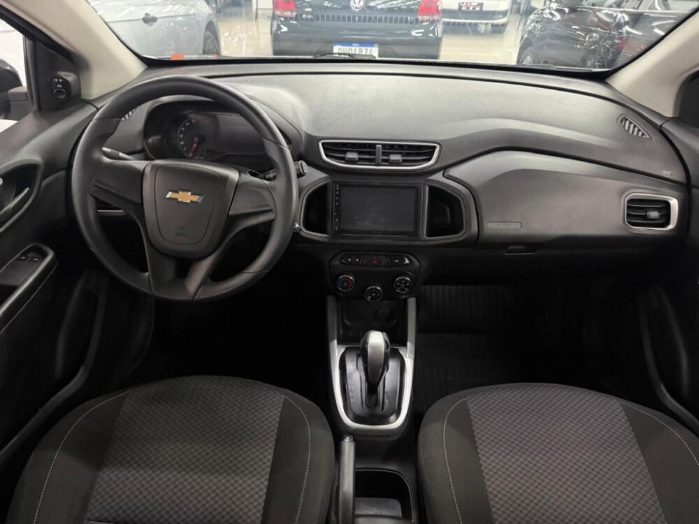 Chevrolet Onix Hatch