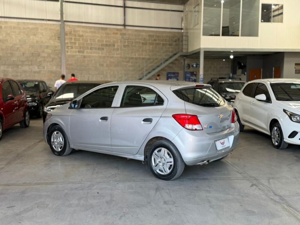 Chevrolet Onix Hatch