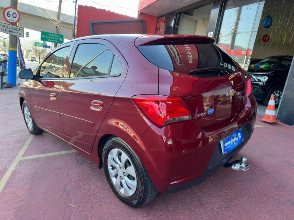 Chevrolet Onix Hatch