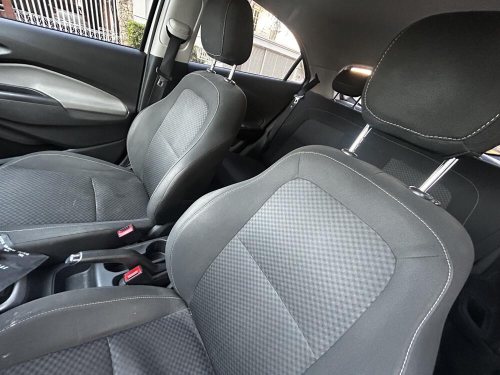 Chevrolet Onix Hatch