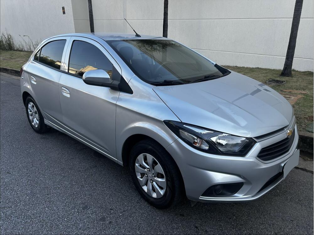 Chevrolet Onix Hatch