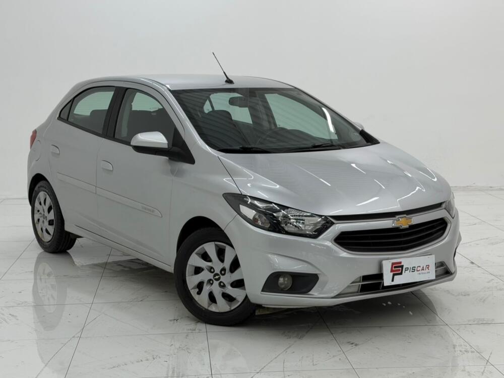 Chevrolet Onix Hatch