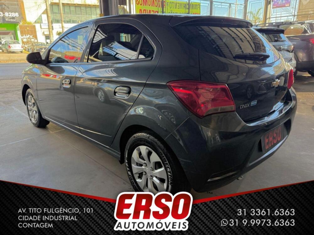 Chevrolet Onix Hatch