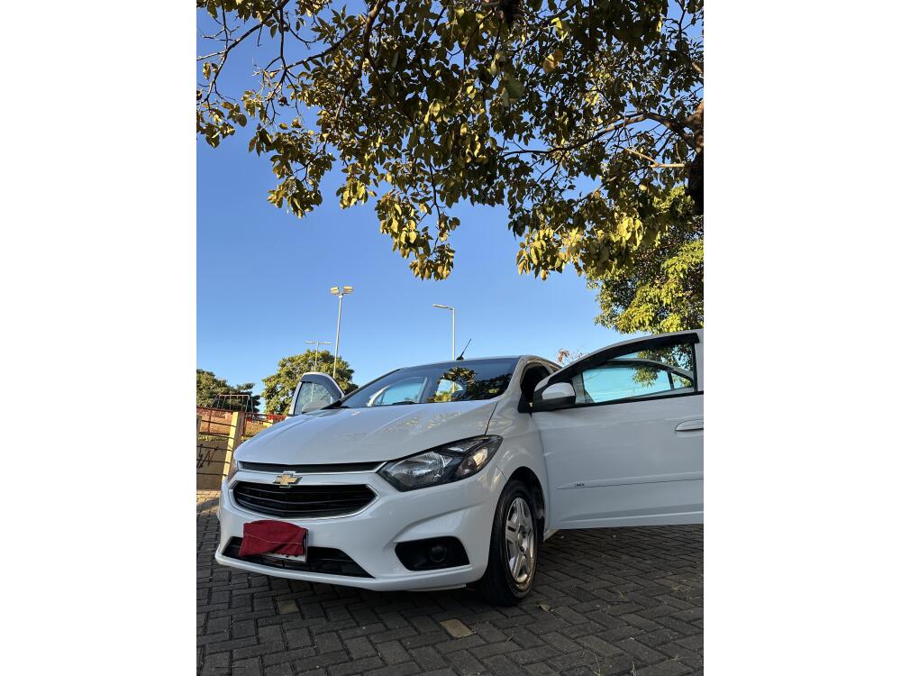 Chevrolet Onix Hatch