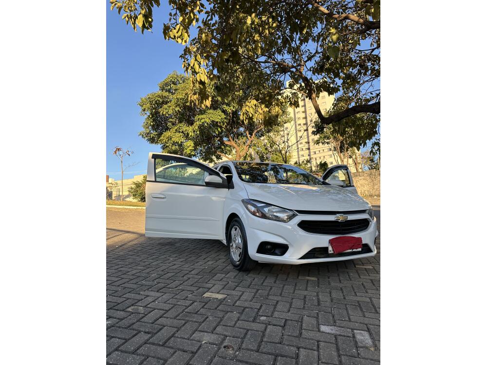 Chevrolet Onix Hatch