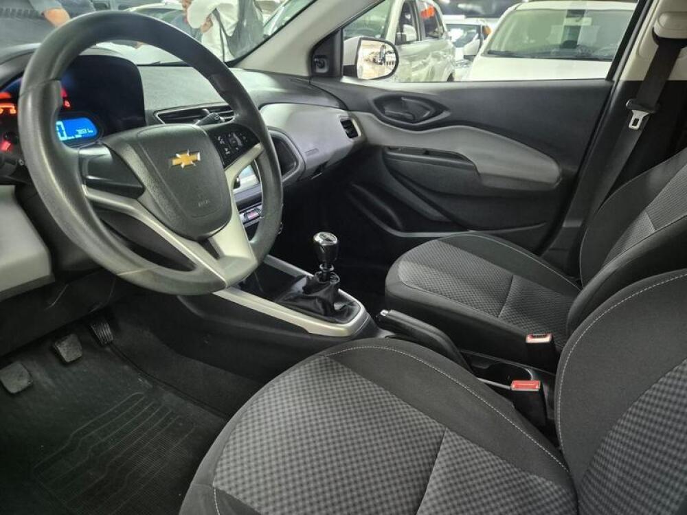 Chevrolet Onix Hatch