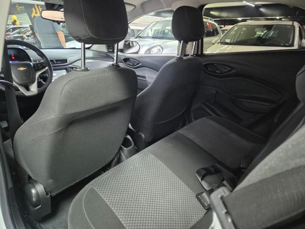 Chevrolet Onix Hatch