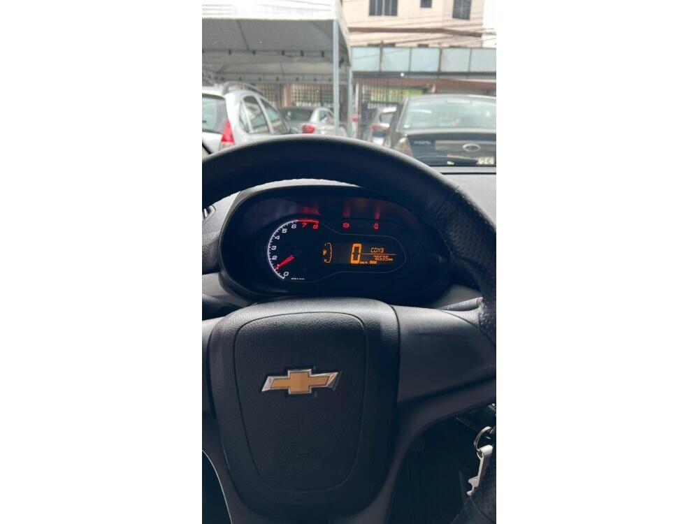 Chevrolet Onix Hatch