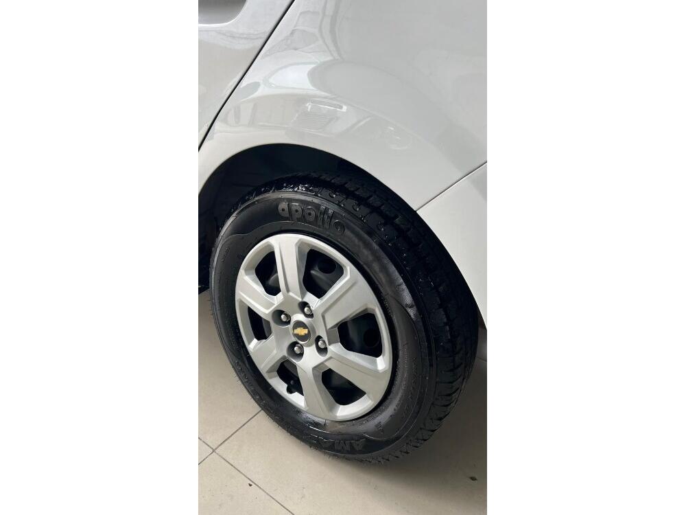 Chevrolet Onix Hatch