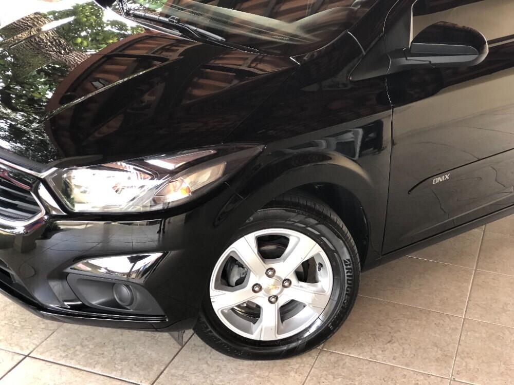 Chevrolet Onix Hatch