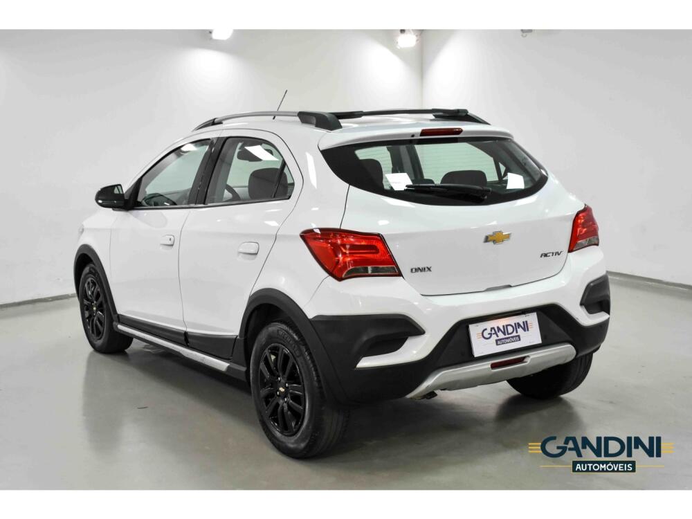 Chevrolet Onix Hatch