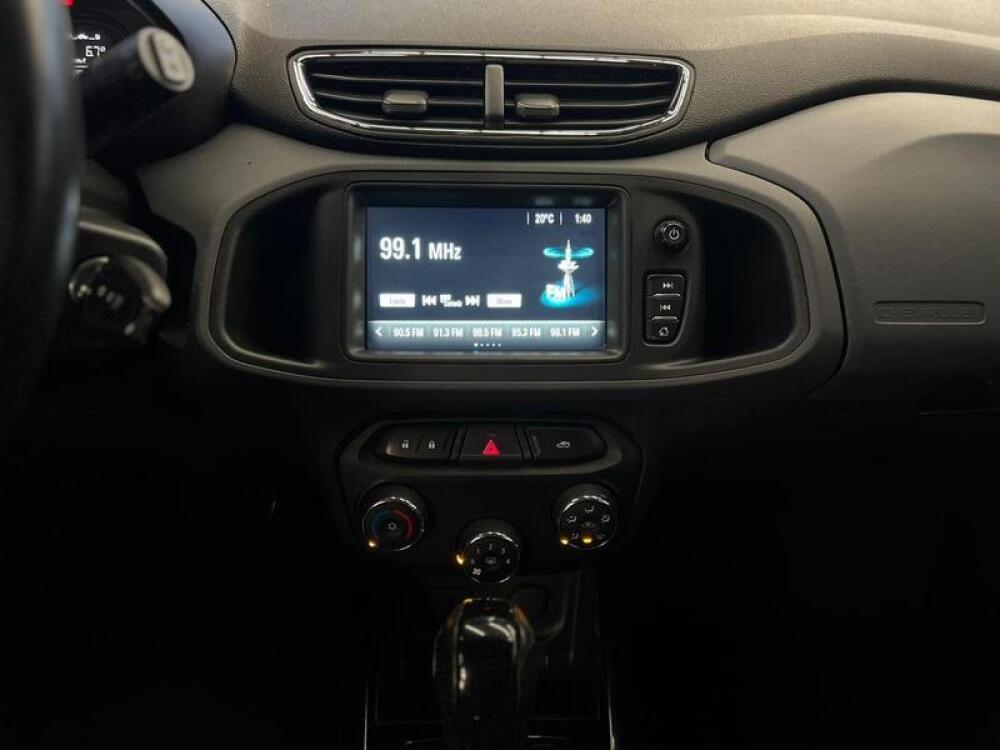 Chevrolet Onix Hatch