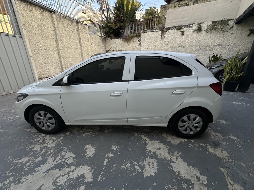 Chevrolet Onix Hatch