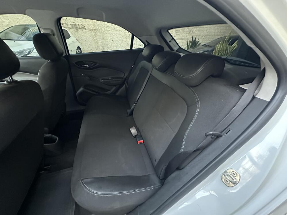 Chevrolet Onix Hatch