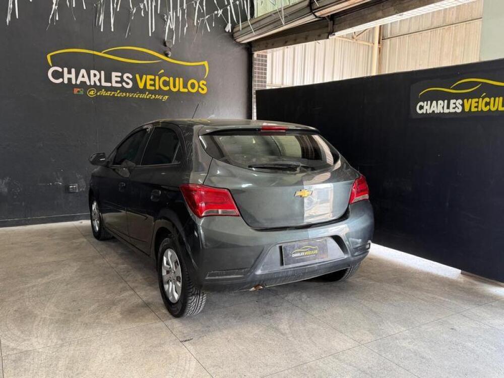 Chevrolet Onix Hatch