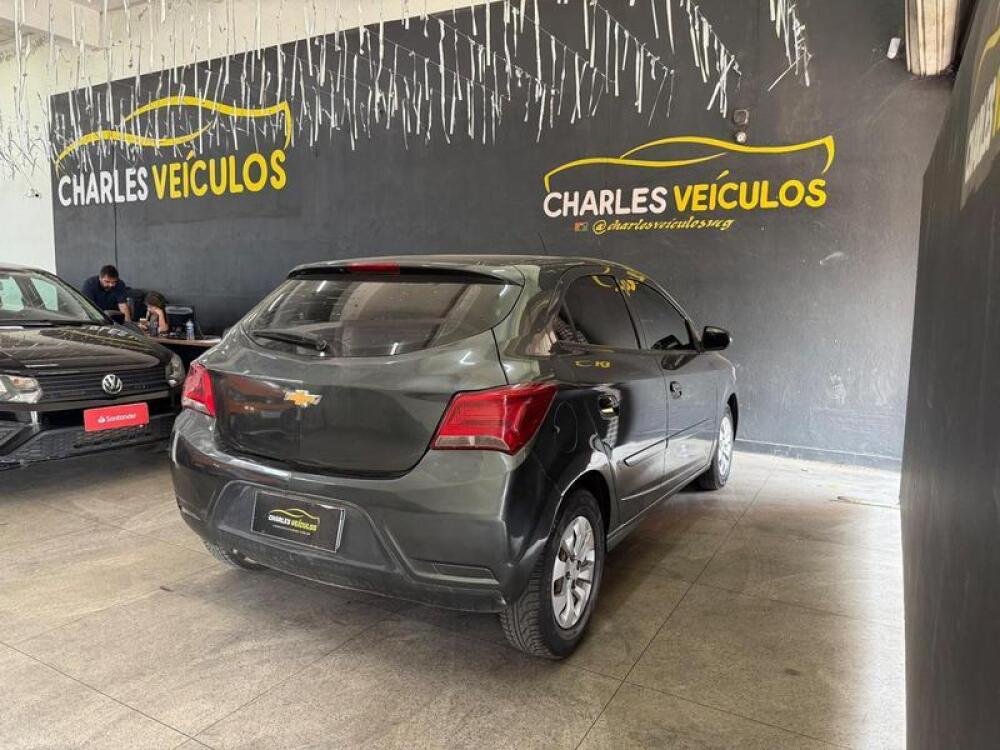 Chevrolet Onix Hatch