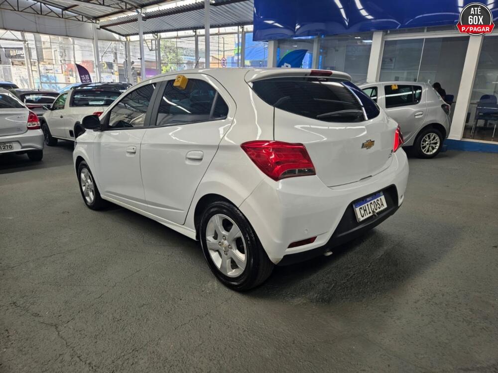 Chevrolet Onix Hatch