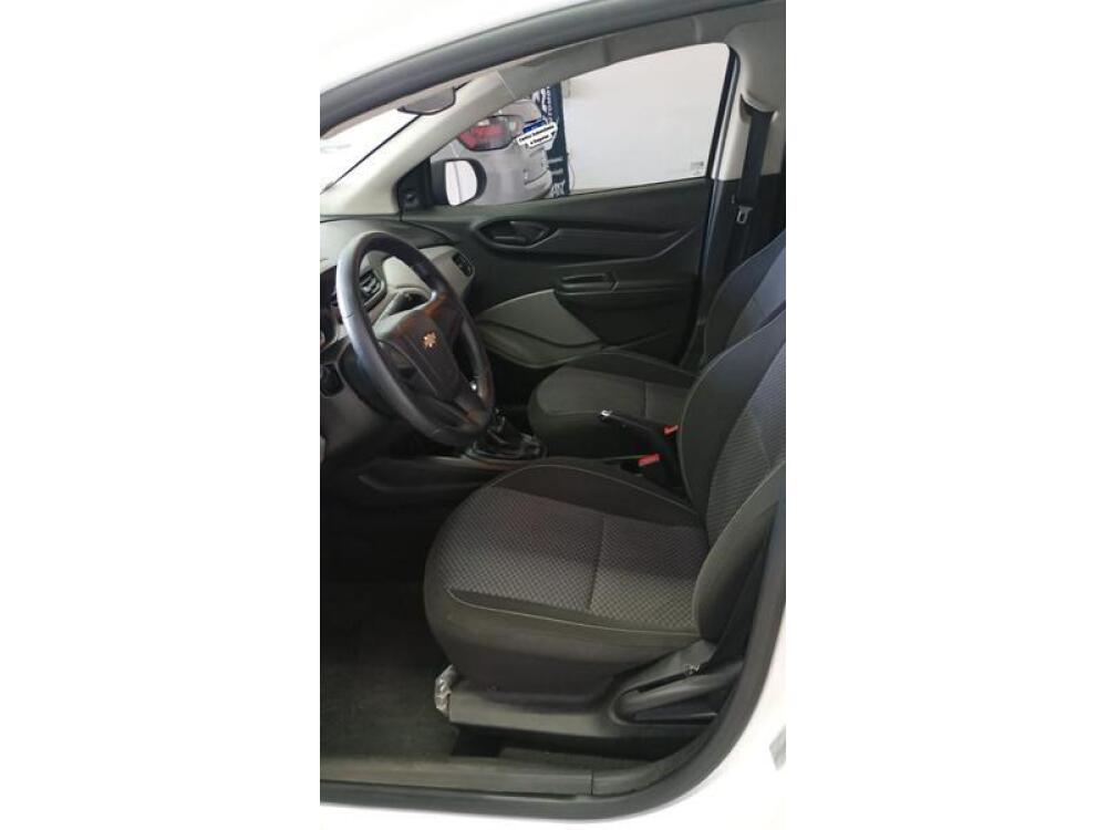 Chevrolet Onix Hatch