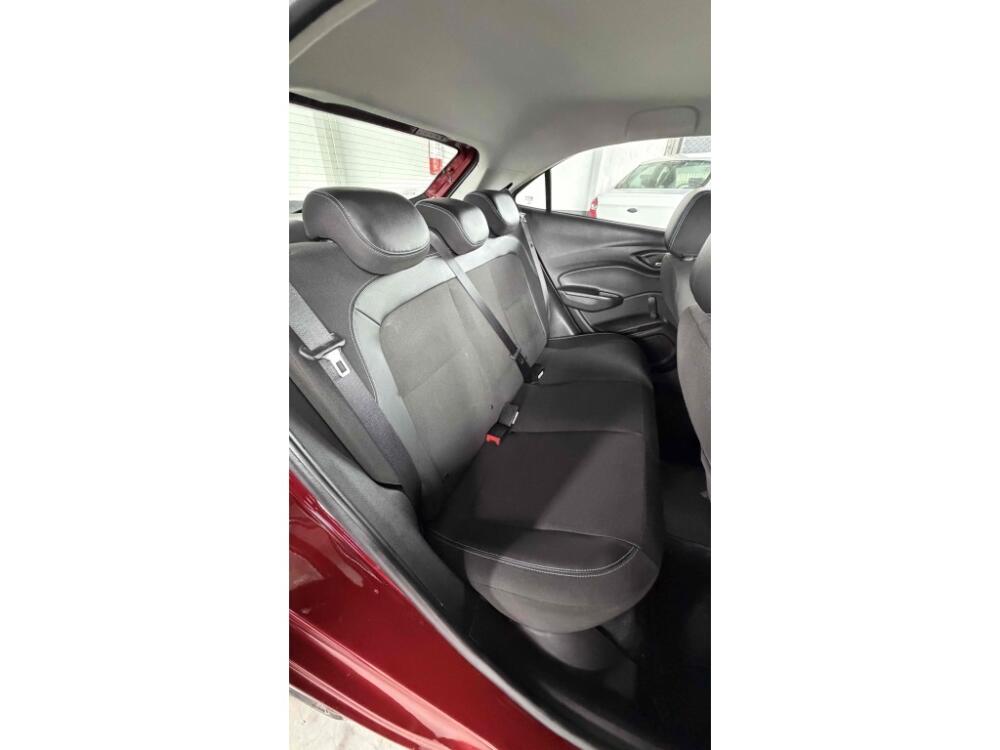 Chevrolet Onix Hatch