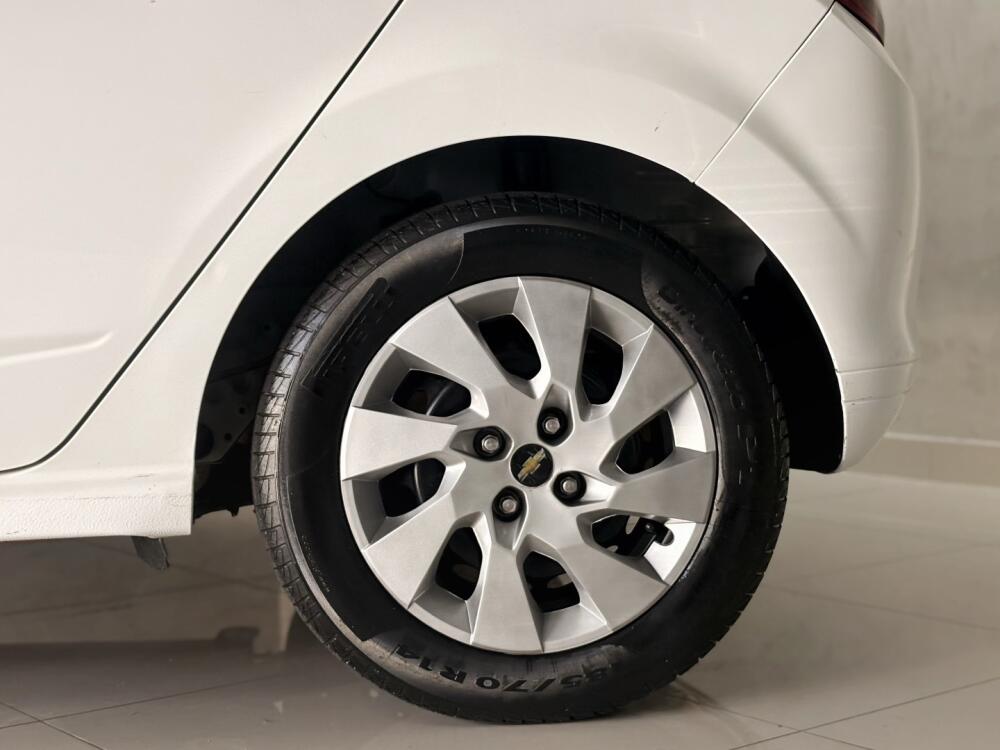 Chevrolet Onix Hatch