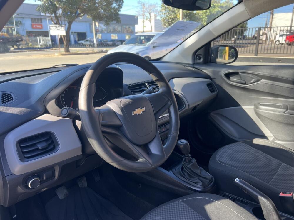Chevrolet Onix Hatch
