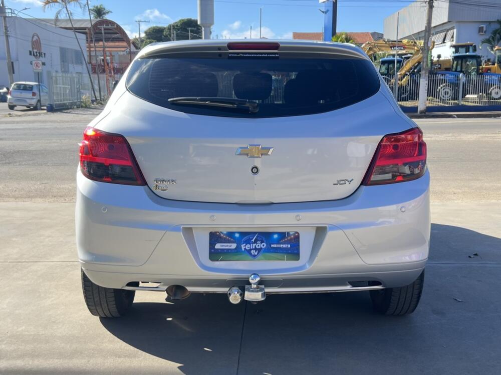 Chevrolet Onix Hatch