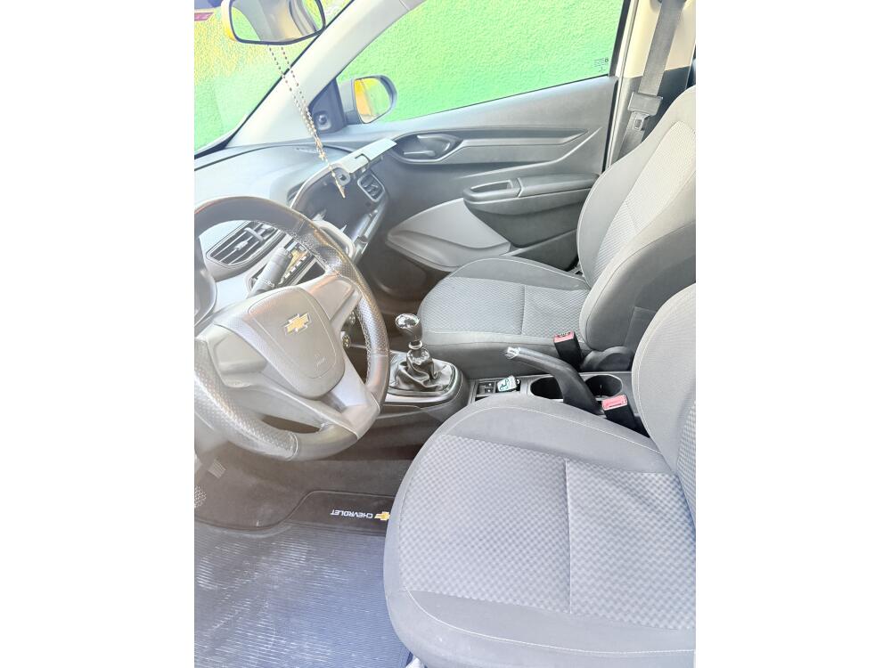 Chevrolet Onix Hatch