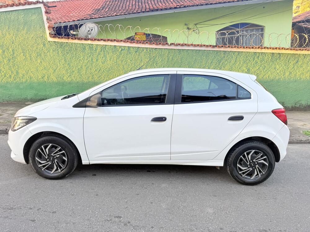 Chevrolet Onix Hatch