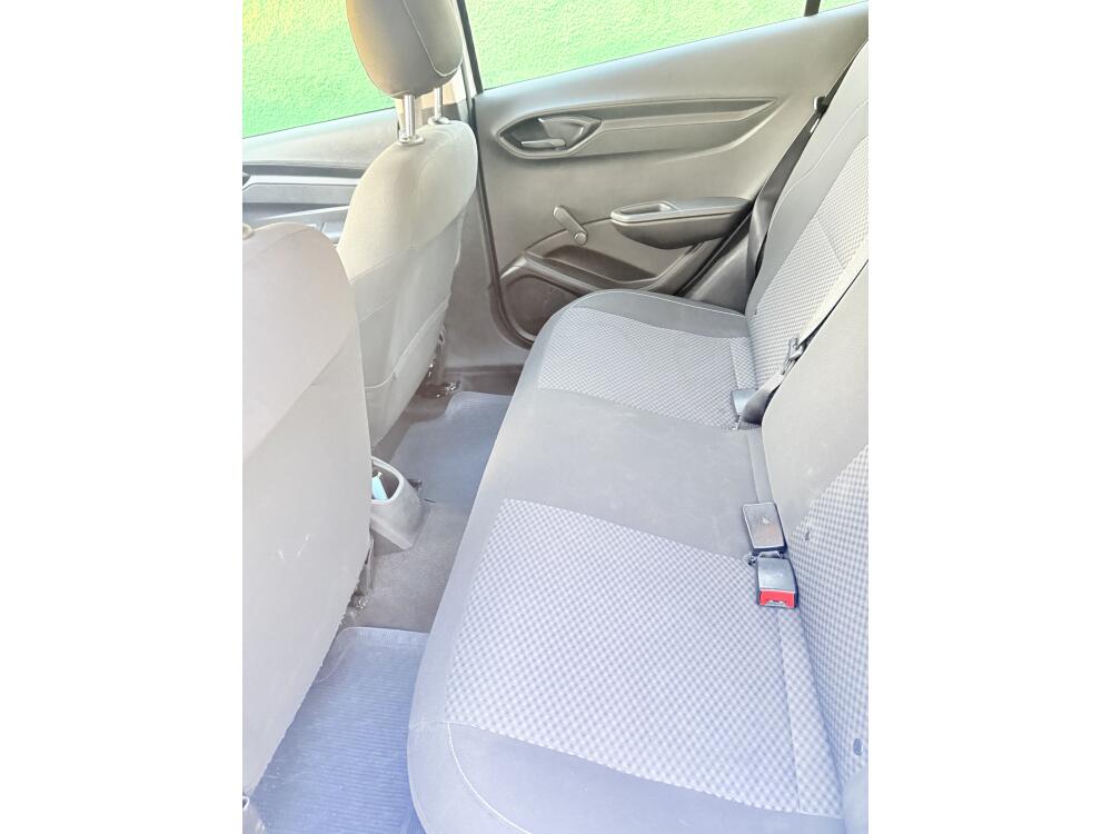 Chevrolet Onix Hatch
