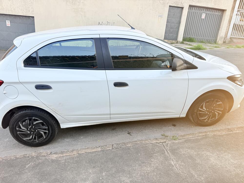 Chevrolet Onix Hatch