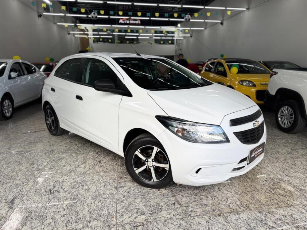 Chevrolet Onix Hatch