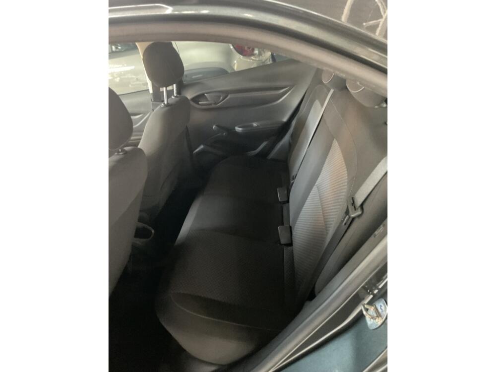 Chevrolet Onix Hatch