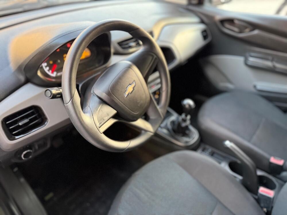 Chevrolet Onix Hatch