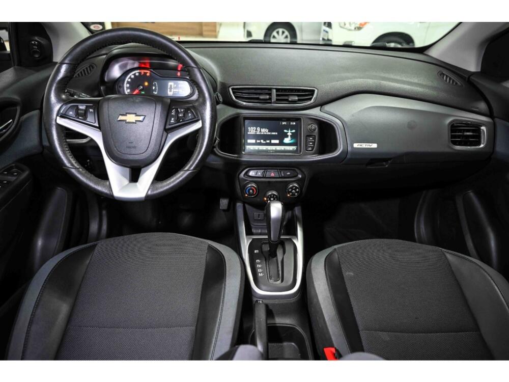 Chevrolet Onix Hatch