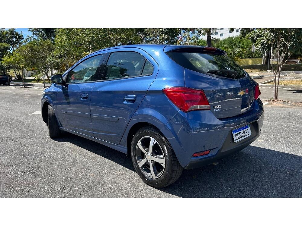 Chevrolet Onix Hatch