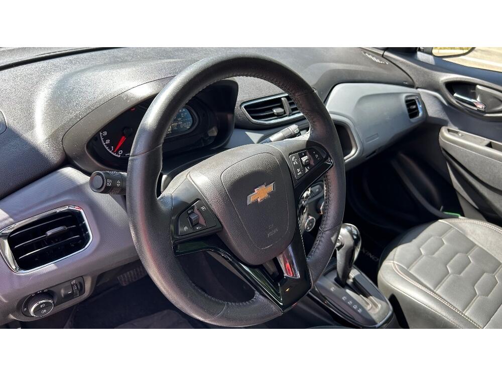 Chevrolet Onix Hatch