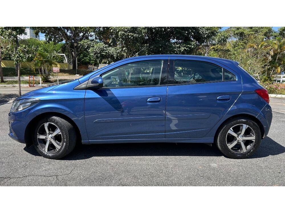 Chevrolet Onix Hatch