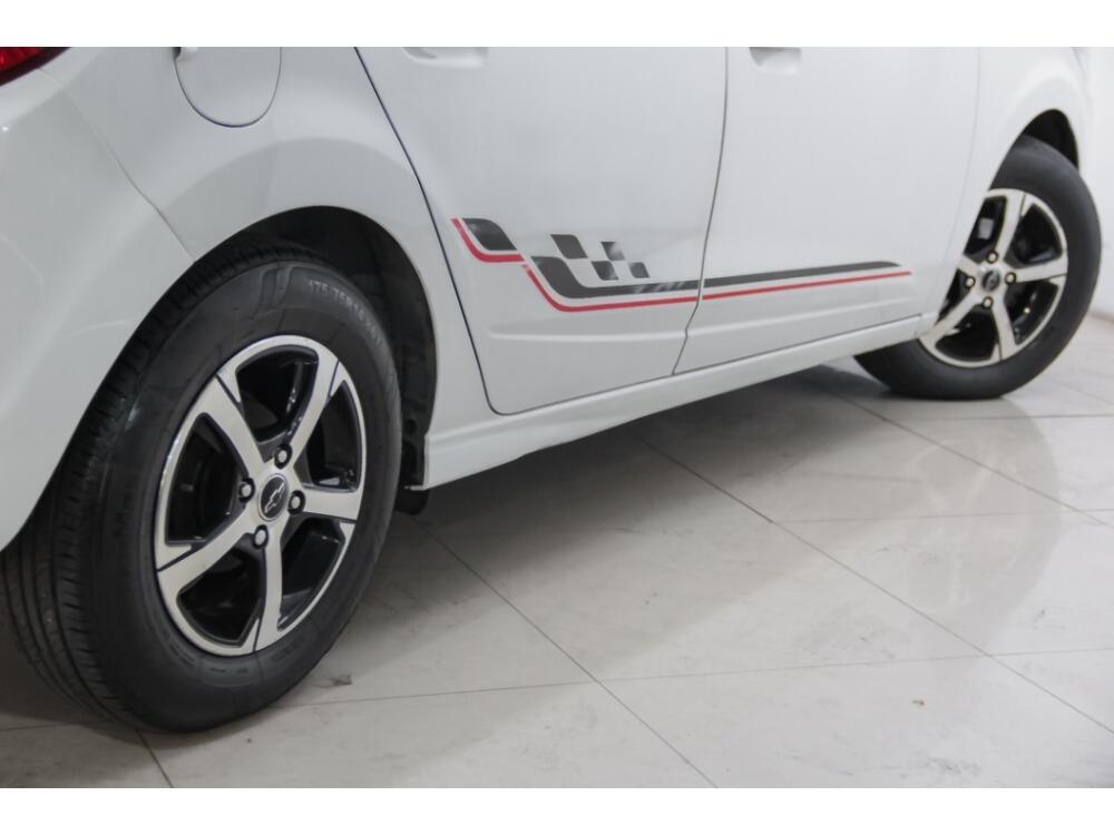 Chevrolet Onix Hatch