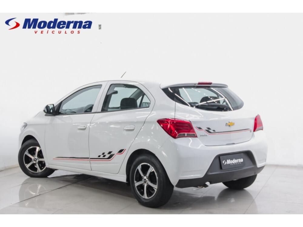 Chevrolet Onix Hatch