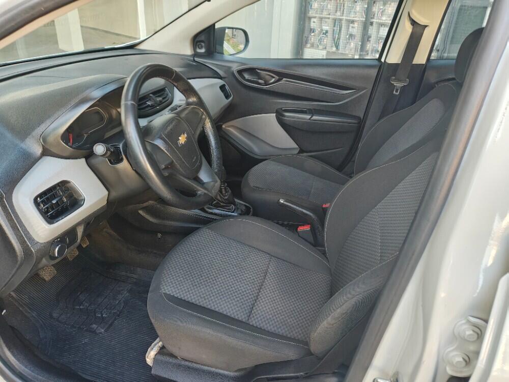 Chevrolet Onix Hatch