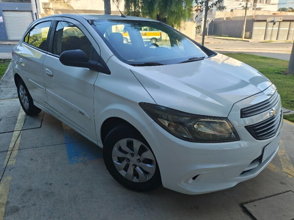 Chevrolet Onix Hatch