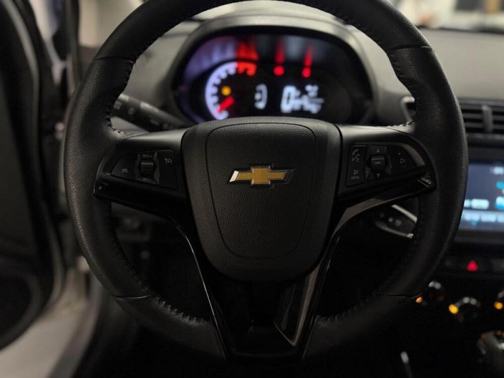 Chevrolet Onix Hatch