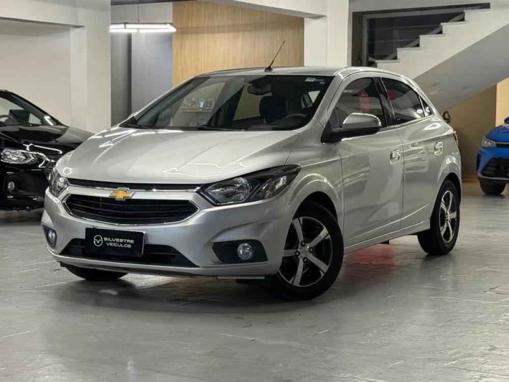 Chevrolet Onix Hatch