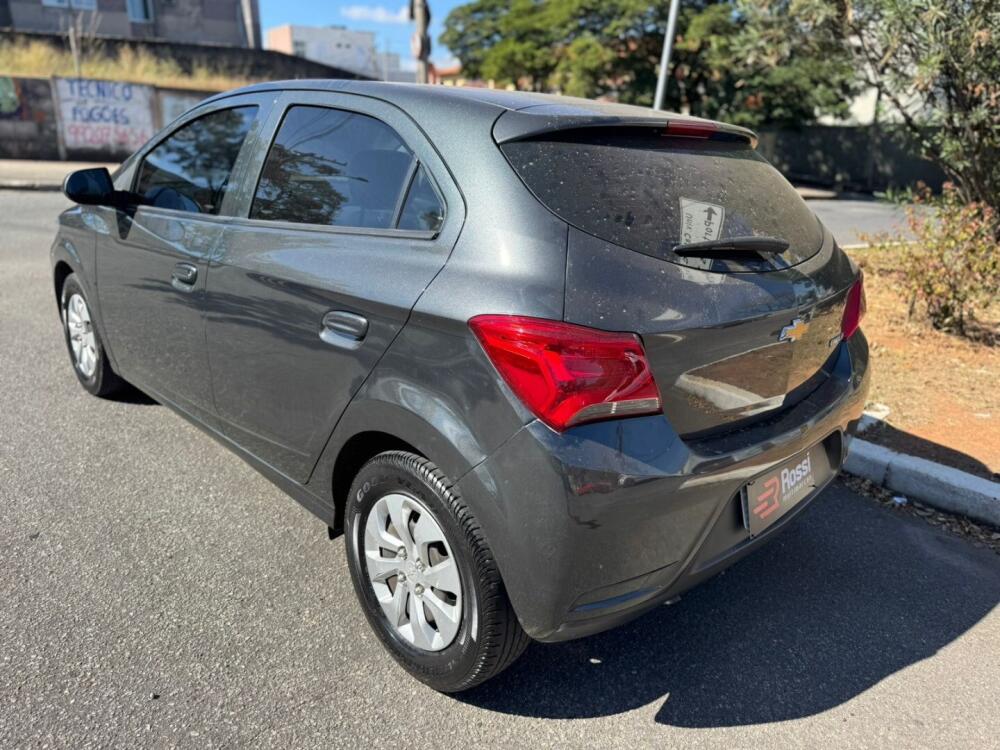 Chevrolet Onix Hatch