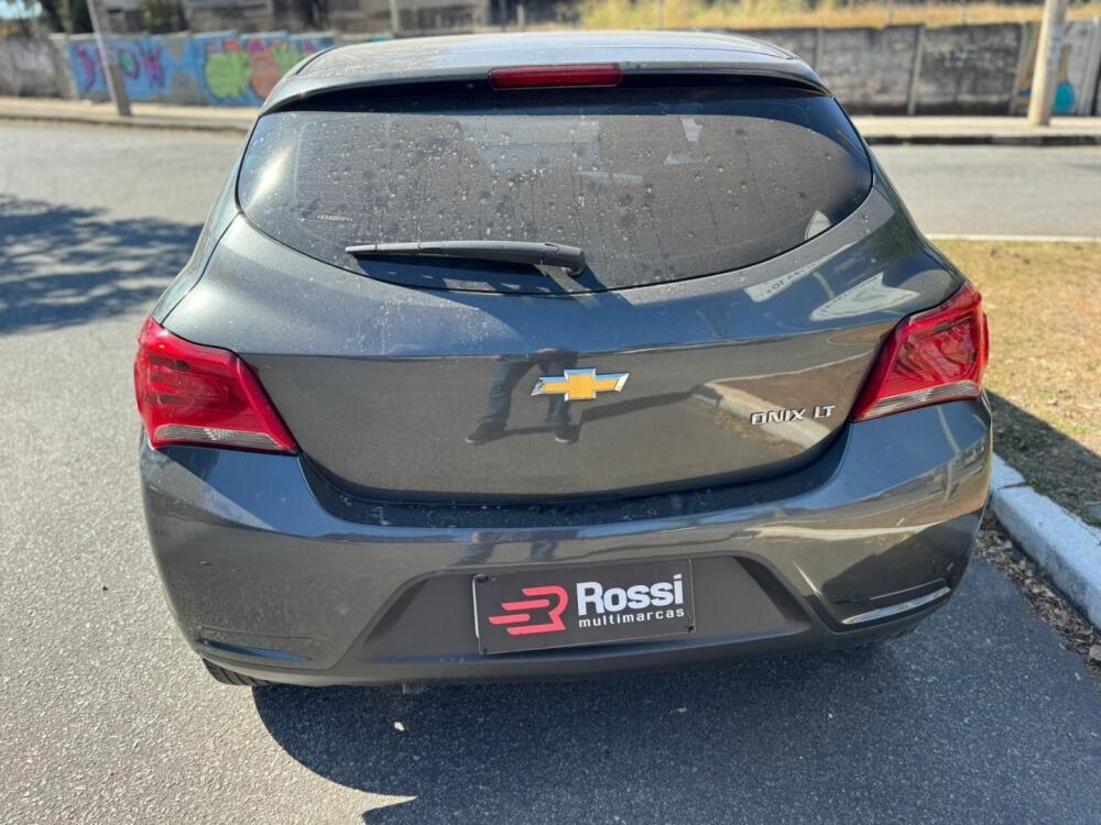 Chevrolet Onix Hatch