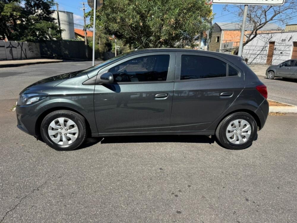 Chevrolet Onix Hatch