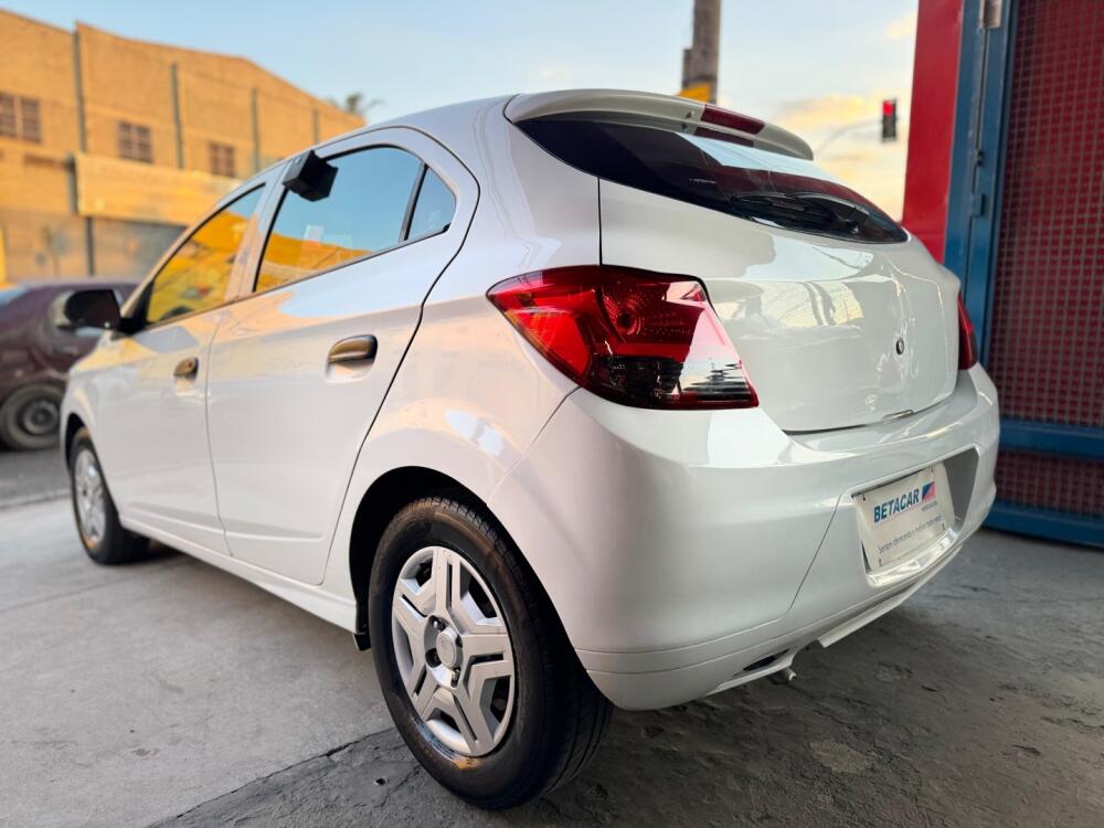 Chevrolet Onix Hatch