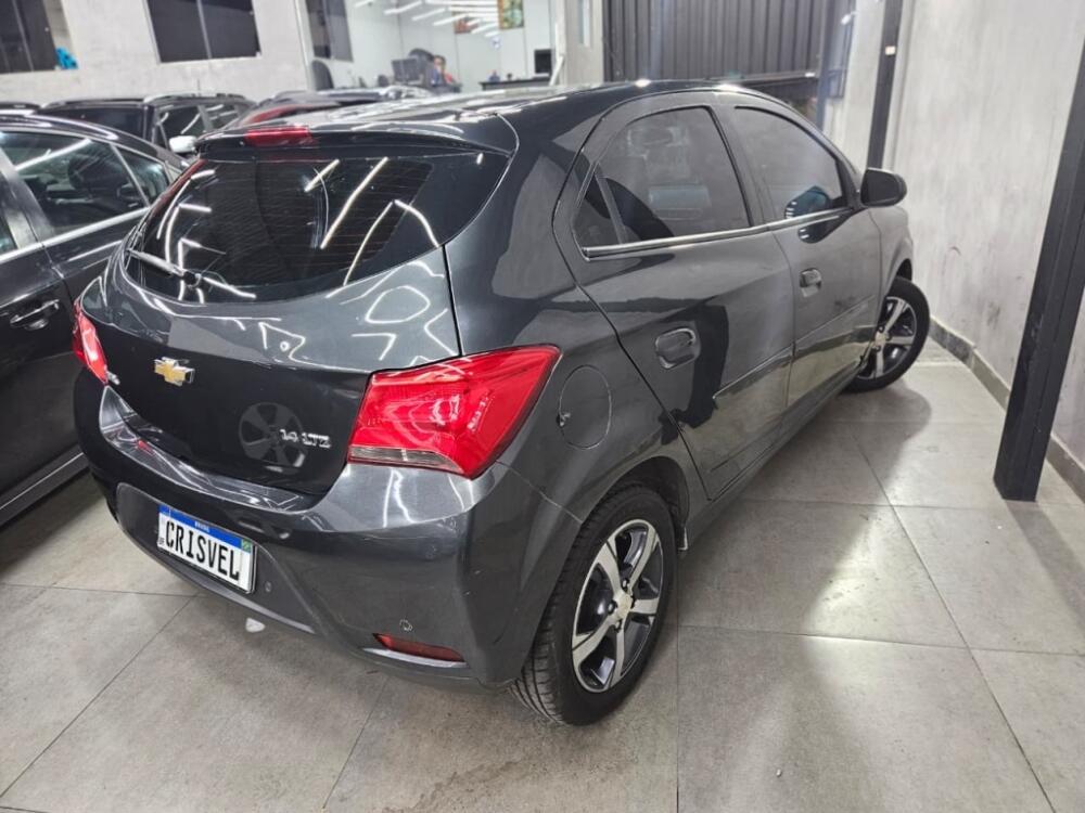 Chevrolet Onix Hatch