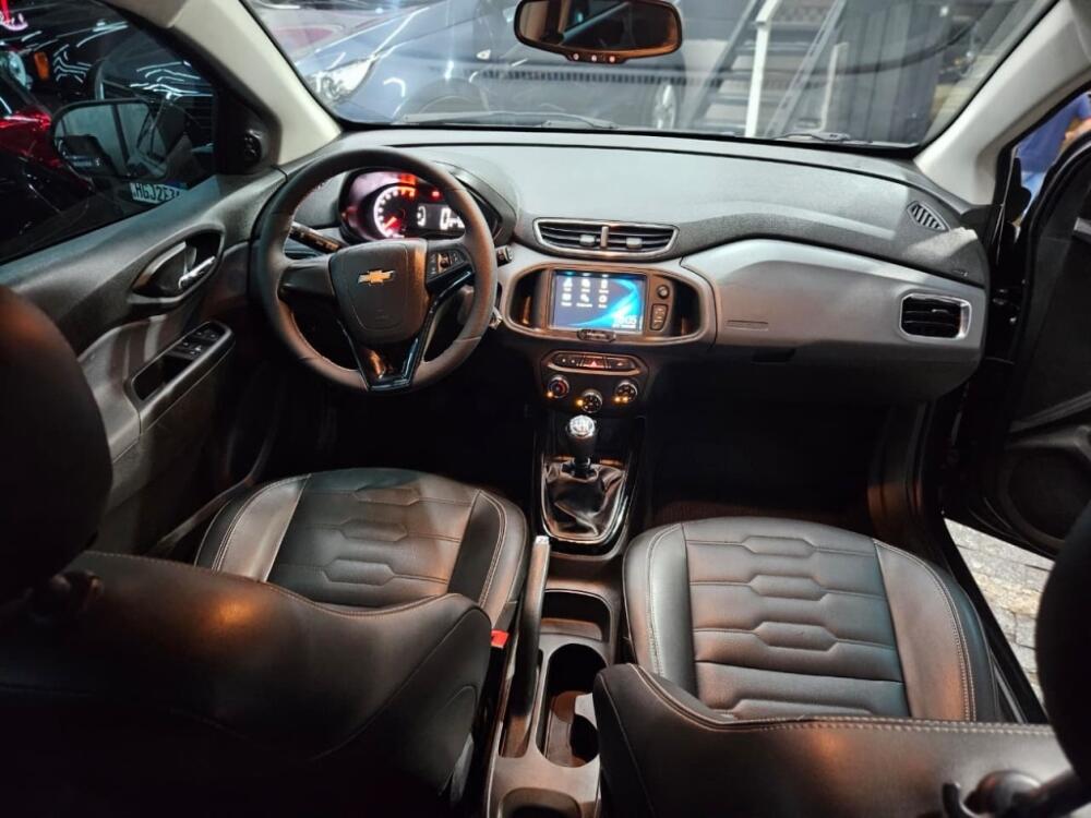 Chevrolet Onix Hatch
